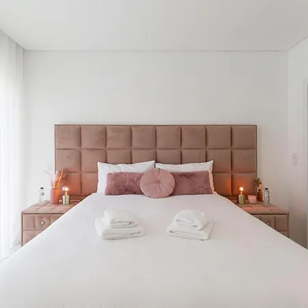 Sihem 's Luxury House Villa Santa Barbara (Lisbon)